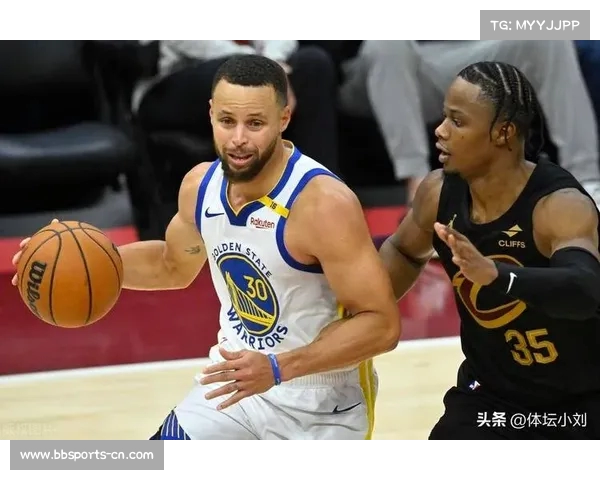 勇士队坚韧防守压制对手,逆袭成功 勇士队坚韧防守压制对手,逆袭成功